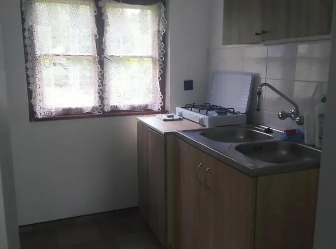 Agrowczasy U Bartka مزرعة للإقامة